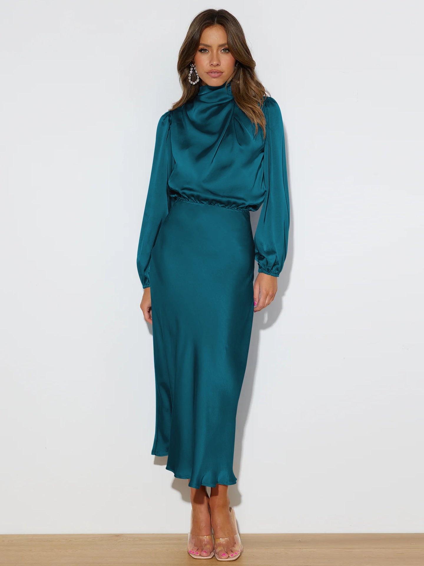 Robe ample à manches longues en satin élégante et luxueuse Femme - RAPHYA